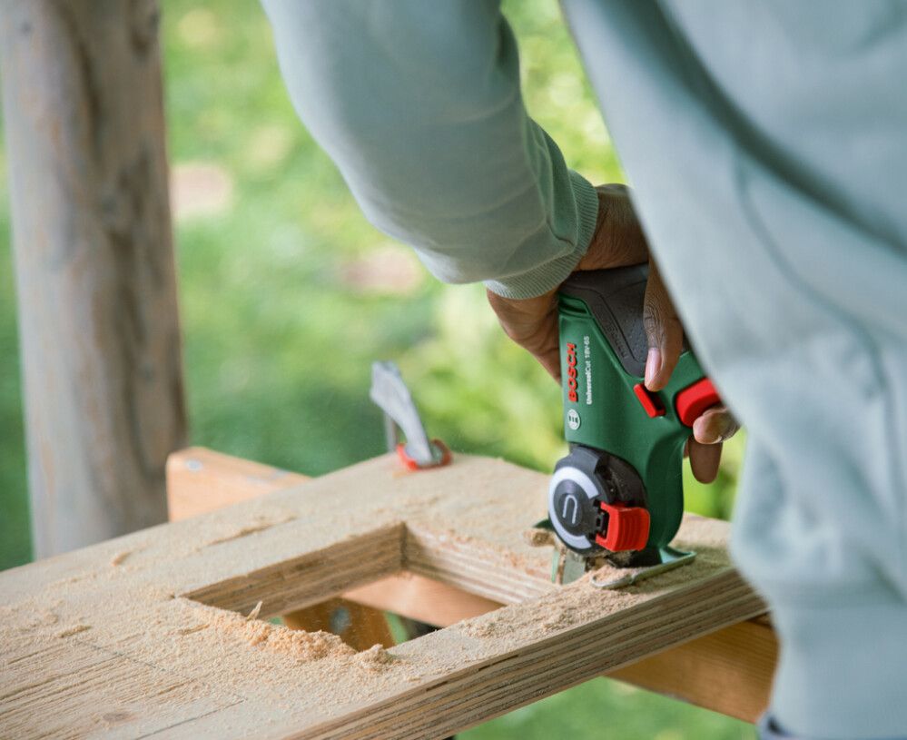 Akusaag Bosch UniversalCut Nanoblade 18V-65 solo