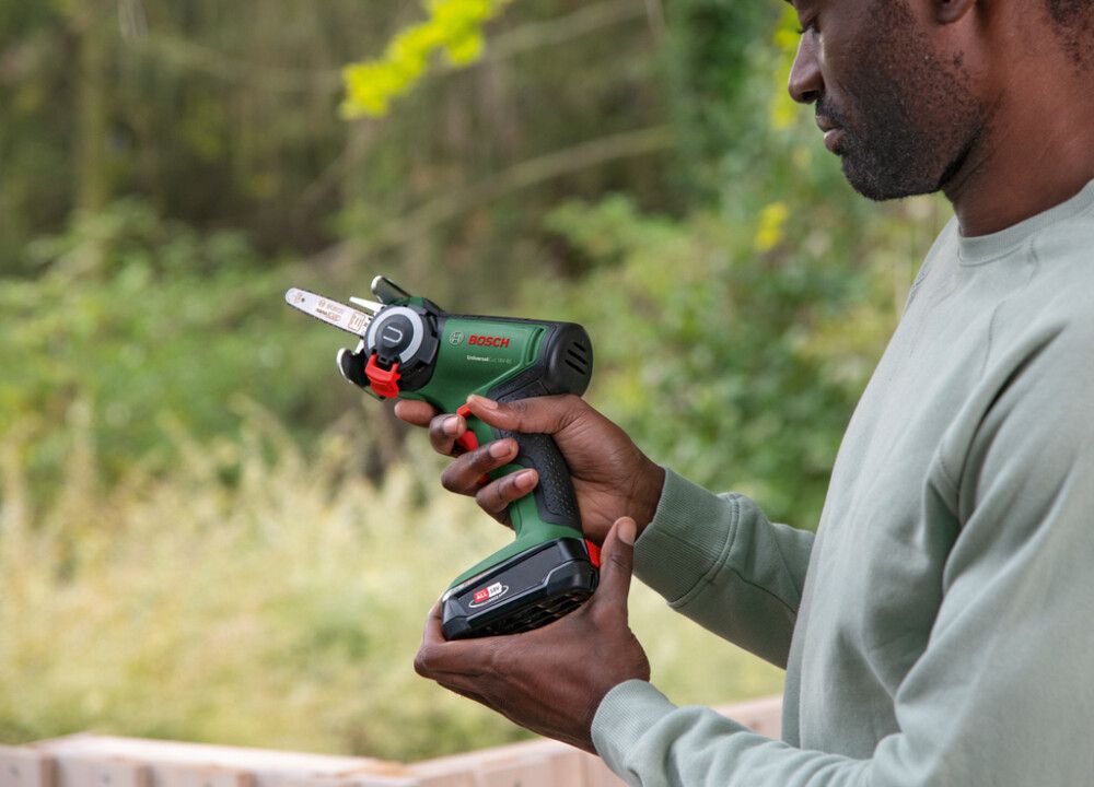 Akusaag Bosch UniversalCut Nanoblade 18V-65 solo