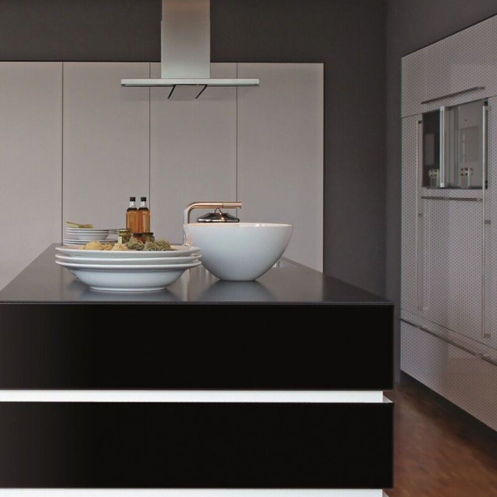 Kleepkile D-C-Fix Must läikiv  67,5 x 200 cm