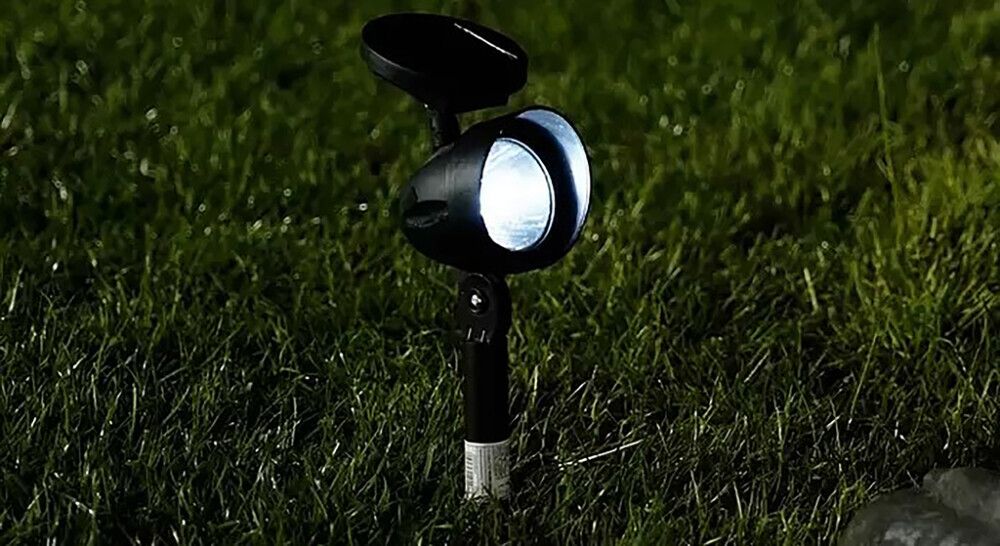 Päikesepatareiga kohtvalgusti  Bauhaus Solar-Spot 2 must