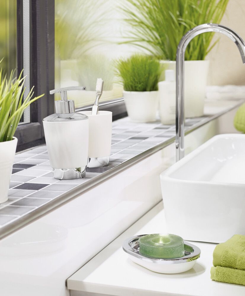 Hambaharjatops Venus Milano must Valge