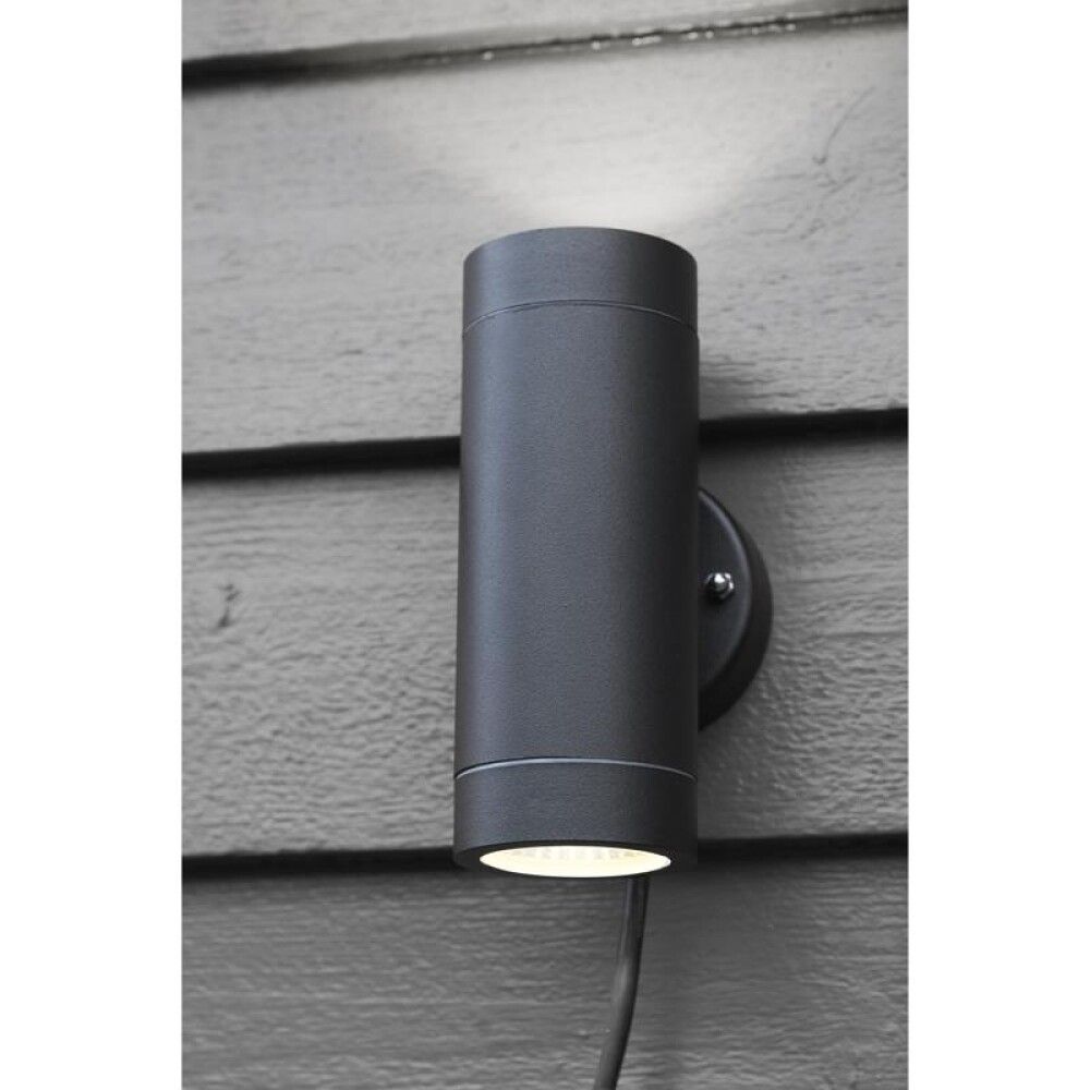 LED-välisvalgusti Markslöjd Garden 24 must