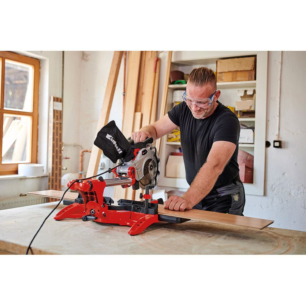 Tükeldus- ja järkamissaag Einhell TC-SM 2131/1