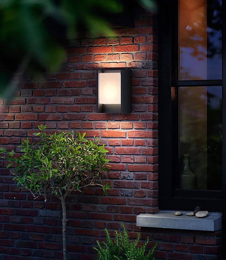 Välisseinavalgusti Philips Arbour