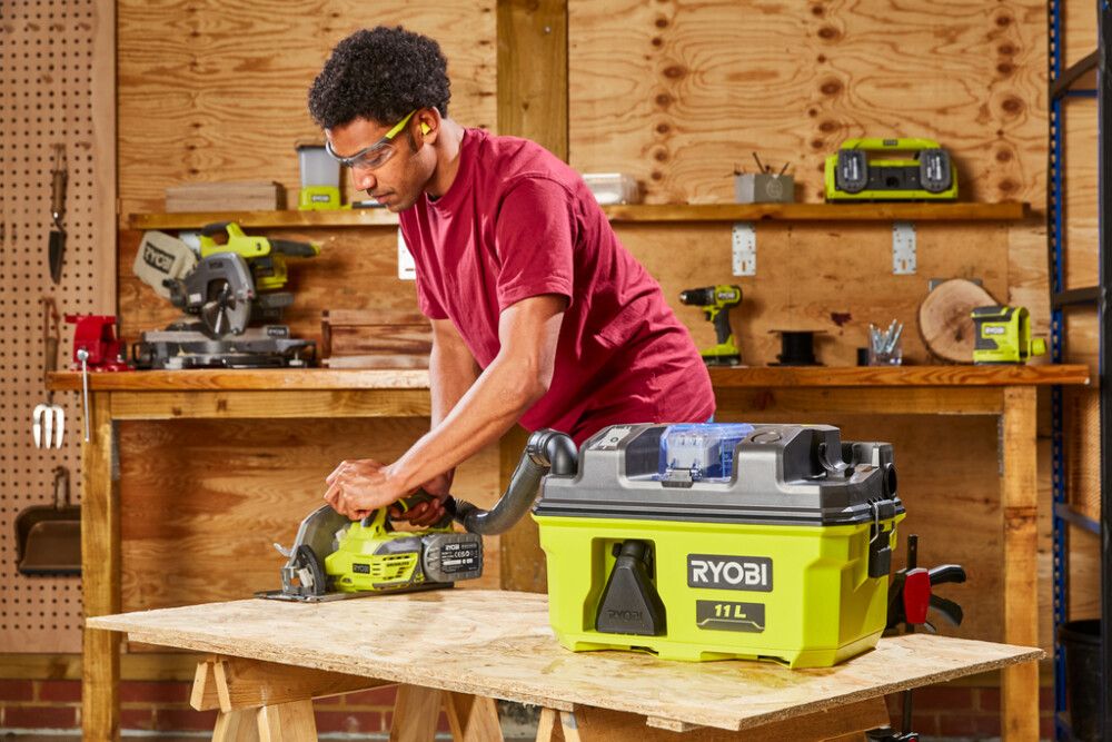 Vee- ja tolmuimeja Ryobi ONE+ RV1811-0