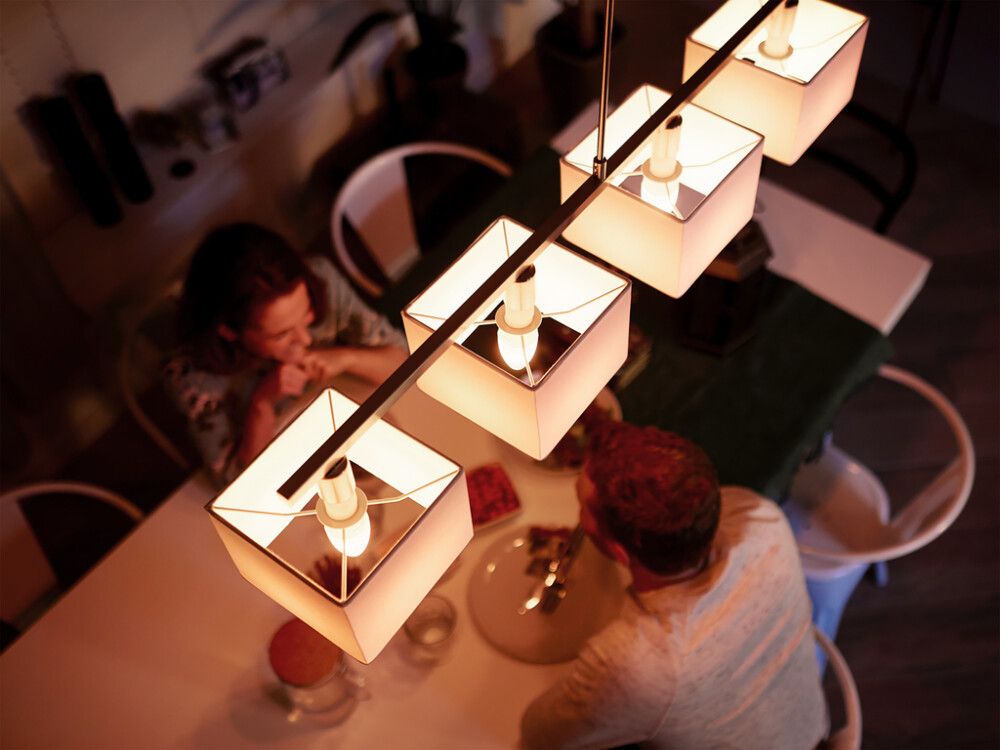 LED-nutilamp Philips Hue White and color 4 W E14