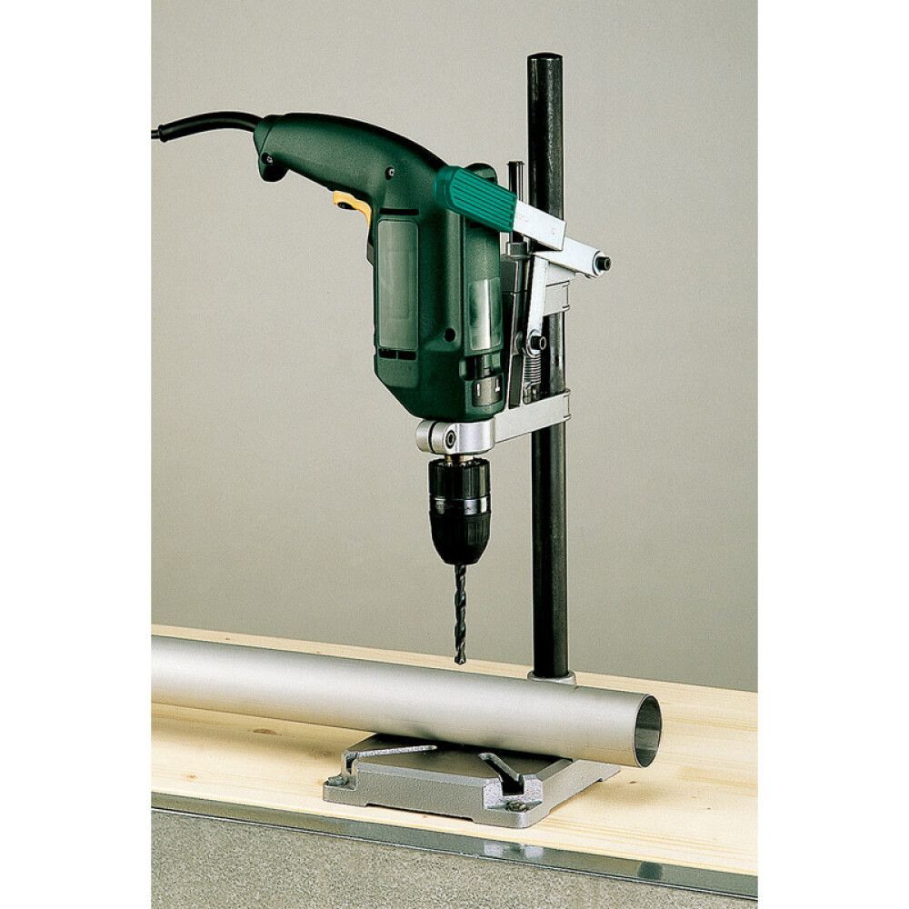 Puuristatiiv trellile