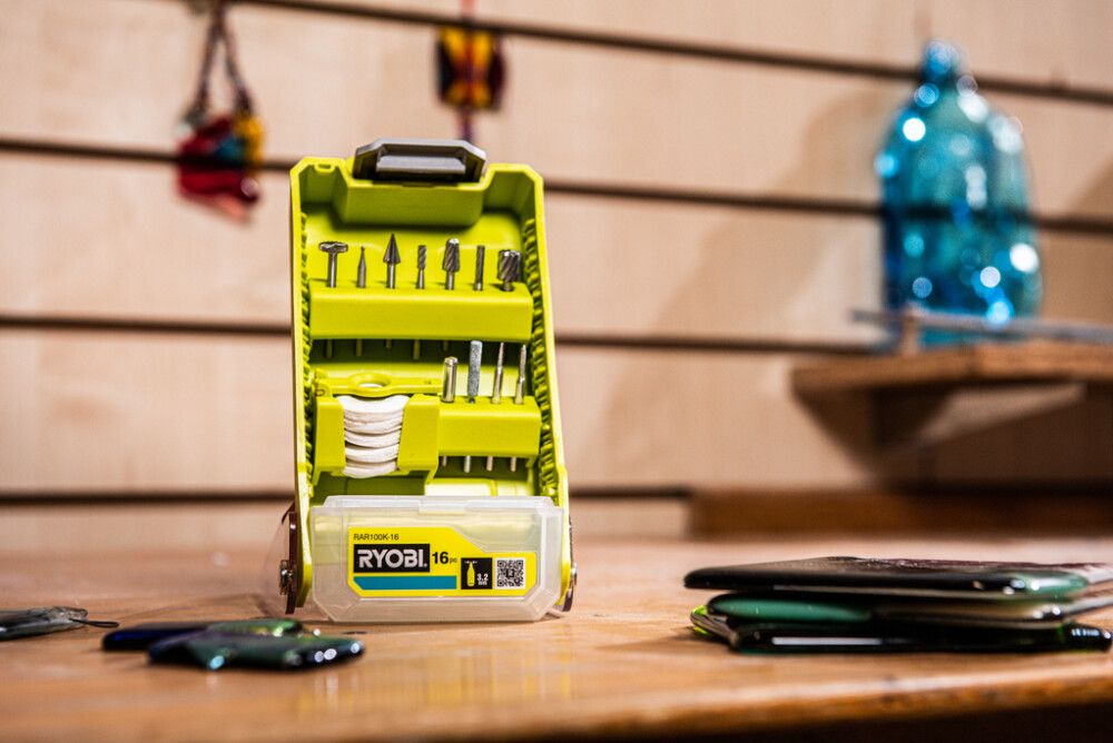 Nikerdamis- ja graveerimiskomplekt Ryobi RAR100K-16