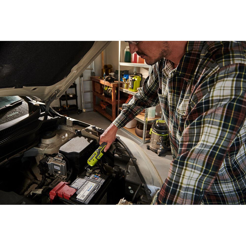 Mutrikeeraja Ryobi USB Lithium RR14W4-0