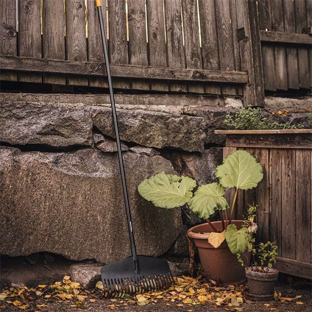 Lehereha Fiskiars Solid M