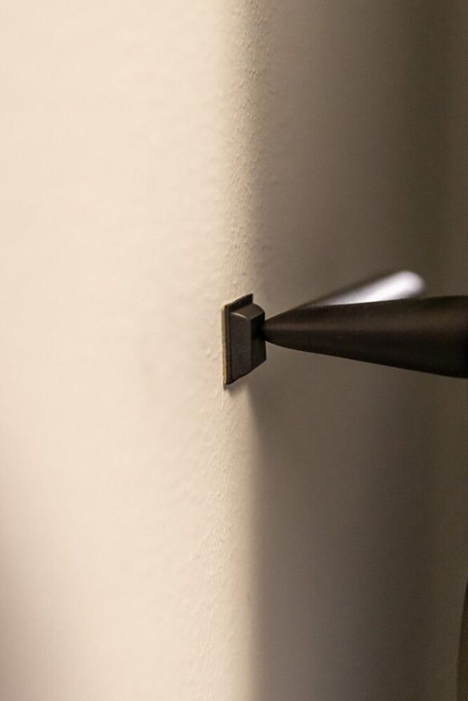 Uksestopper Habo 2090 must 8 tk