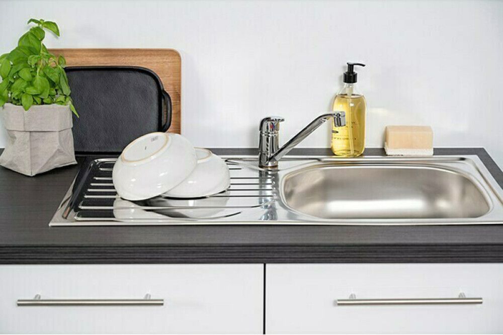 Köögikomplekt Respekta Premium 2,2 m valge, keraamiline pliit