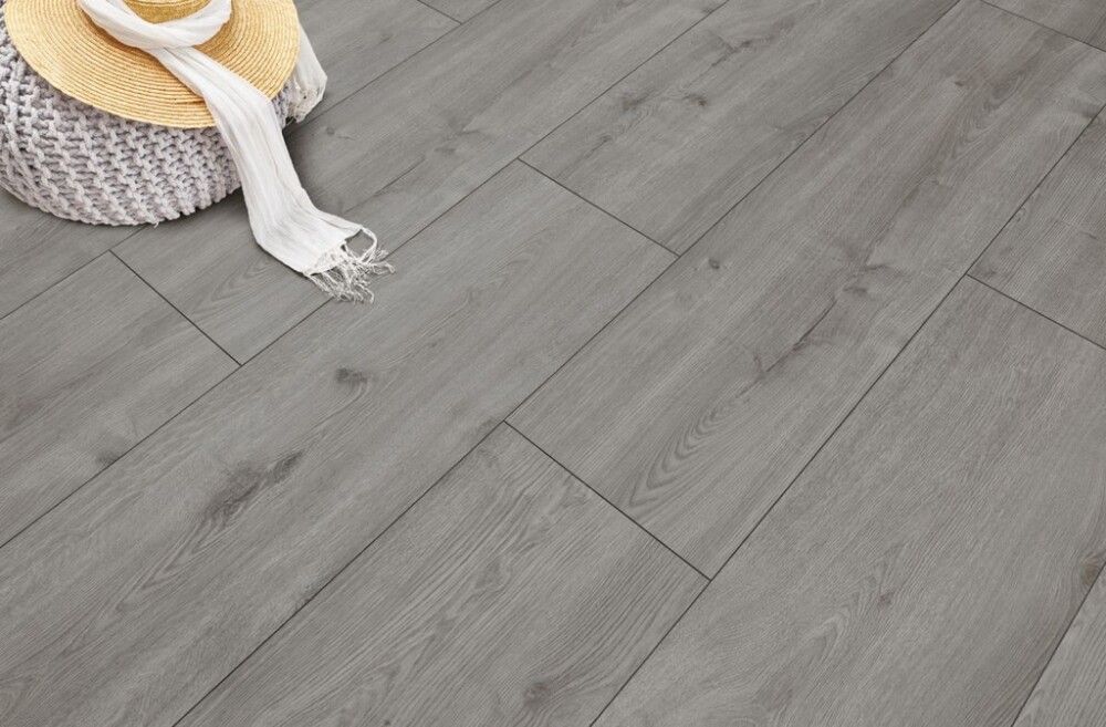 Laminaatparkett Vinto tamm Calais 8 mm                              