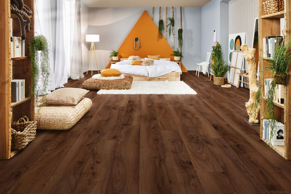 Näidis niiskuskindlale parketile Logoclic Element Flex tamm Delania