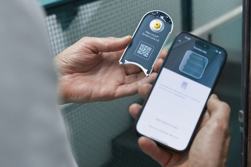 Nutilukk Yale Nordic Linus L2 Hõbedane