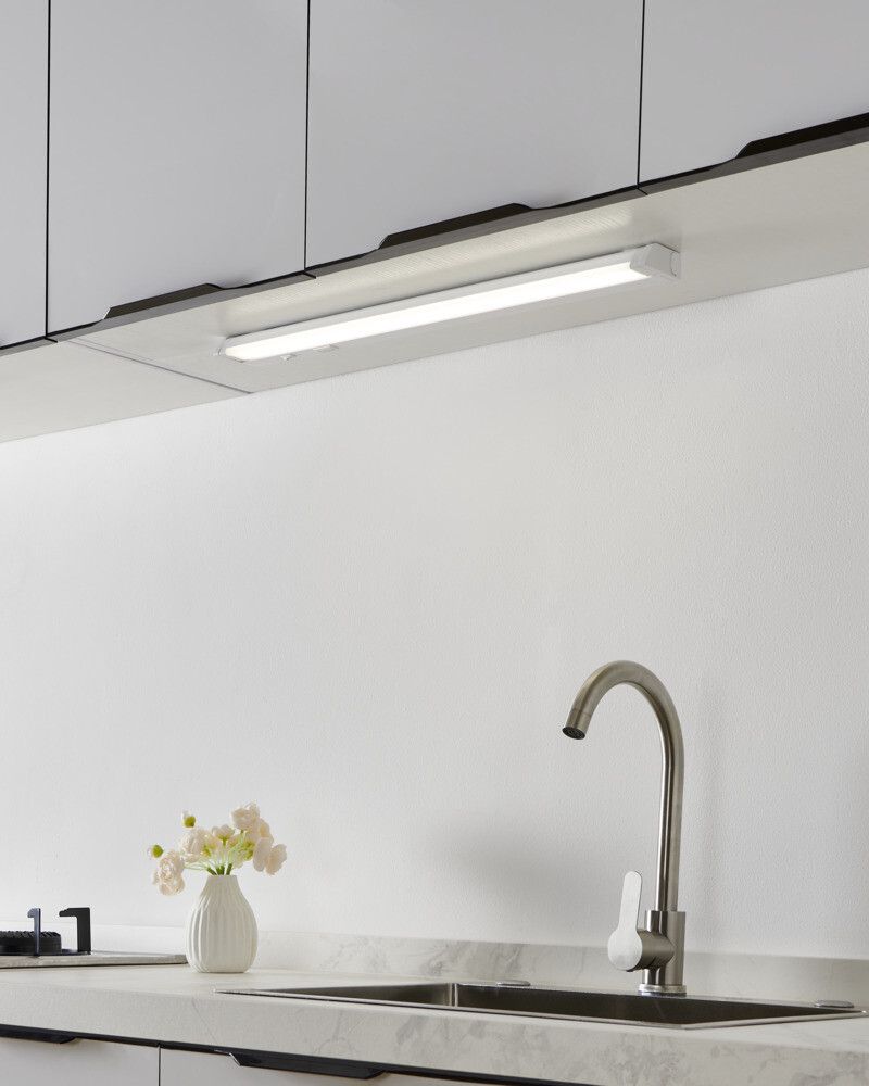 LED-üldvalgusti Russcallo S 8 W 57 cm valge