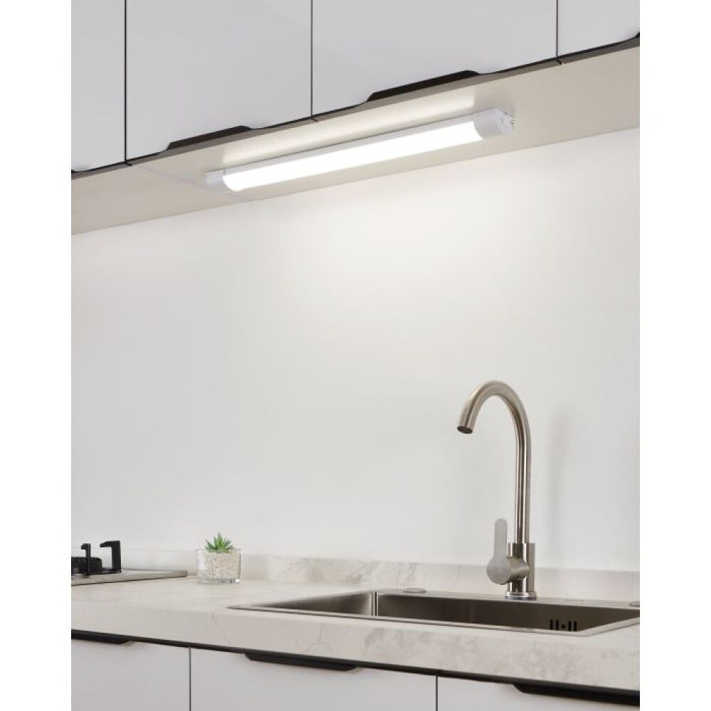 LED-üldvalgusti Stracca L 28 W 57 cm valge