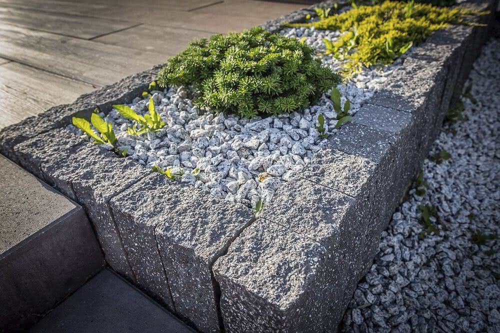 Graniitpost G 654 antratsiit 12 x 10 x 25 cm