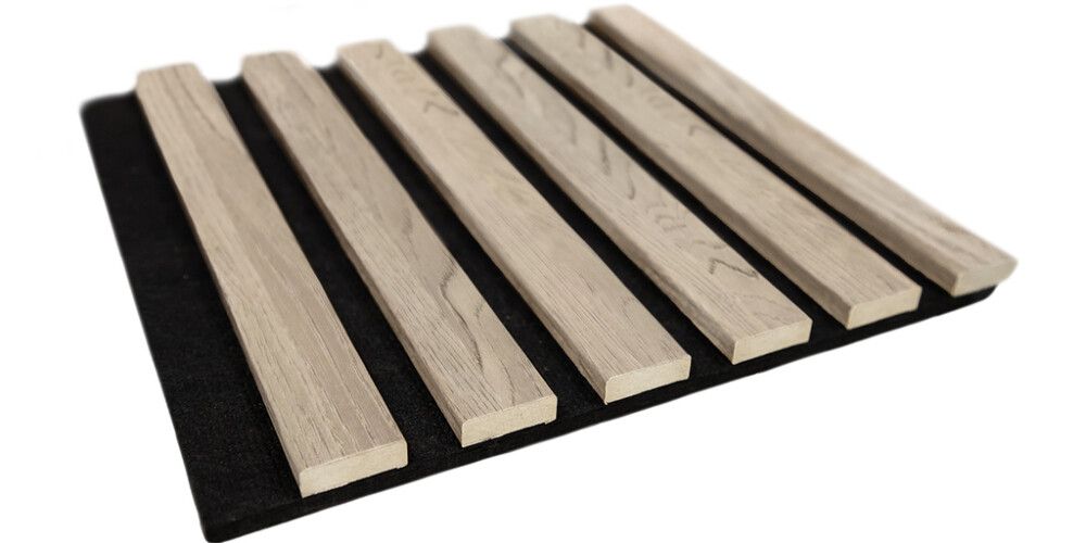 Akustiline paneel Maler Louvre Acoustic Tunne Kelo/must 19 x 300 x 2800 mm