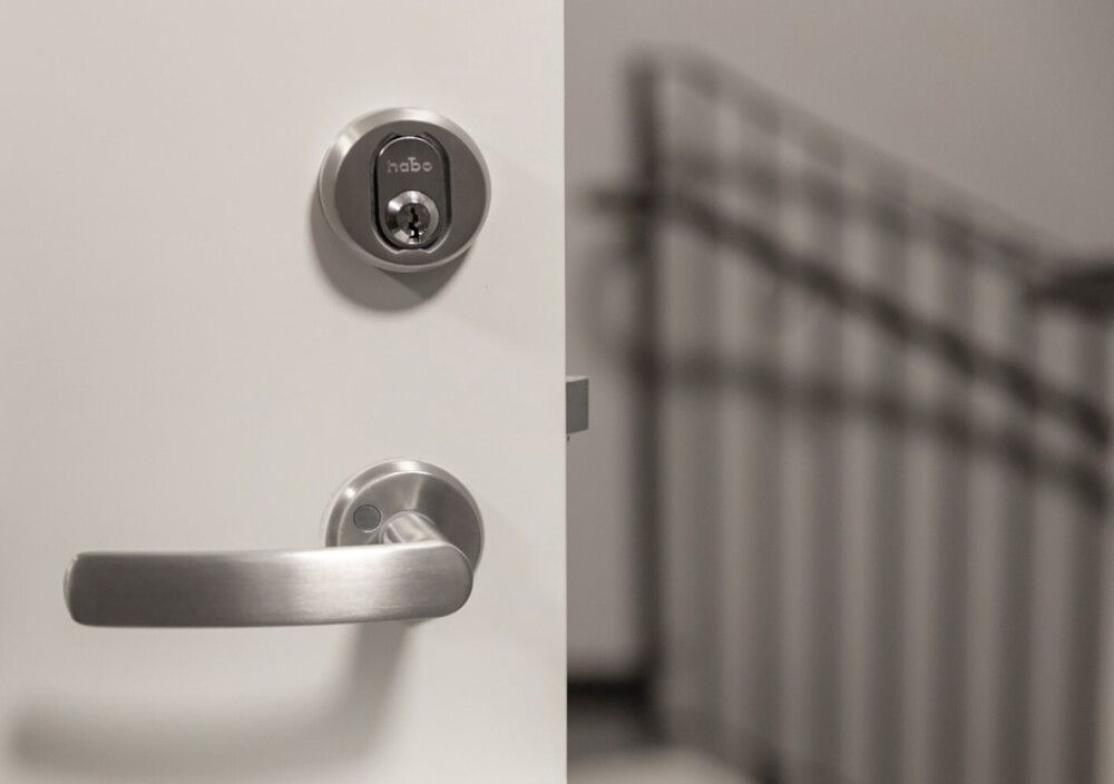 Välisukse link Habo A2560 harjatud alumiinium