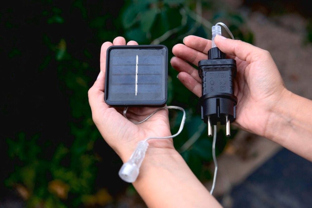 Päikesespatareiga Airam LED-valgussari Palma 100 osaline