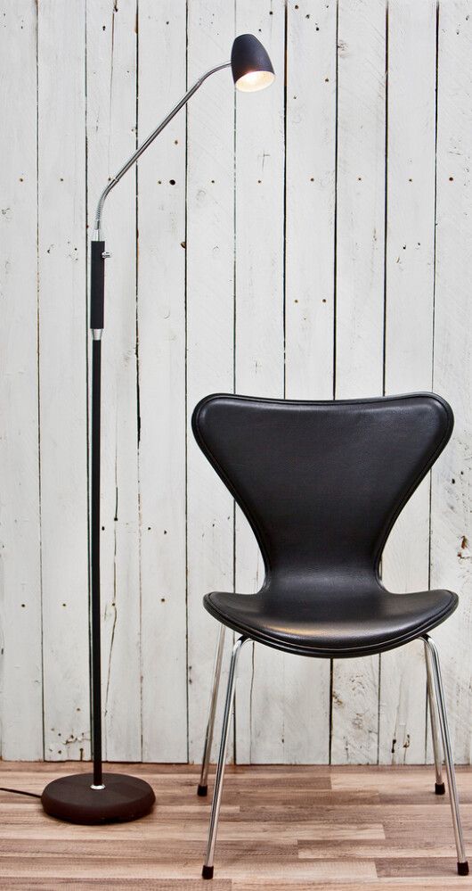 Põrandavalgusti Aneta Sandnes must 22 x 56 x 140 cm