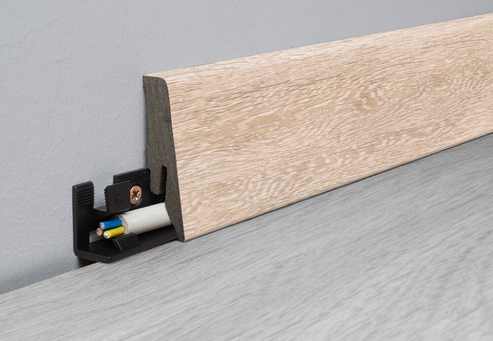 Põrandaliist Logoclic K58C Element Flex Tamm Elbrusa 18 x 58 x 2600 mm