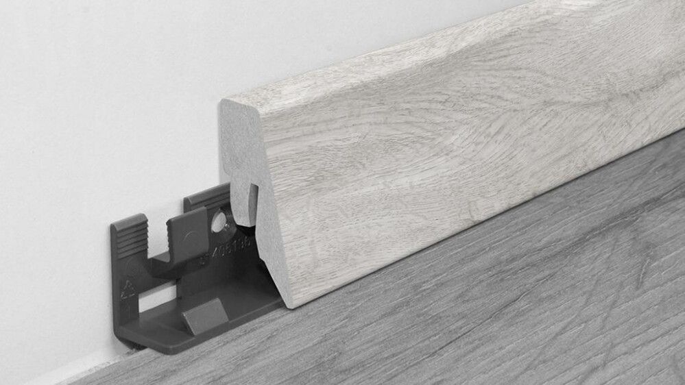 Põrandaliist Logoclic K40 C tamm steen MDF 19 x 40 x 2600 mm