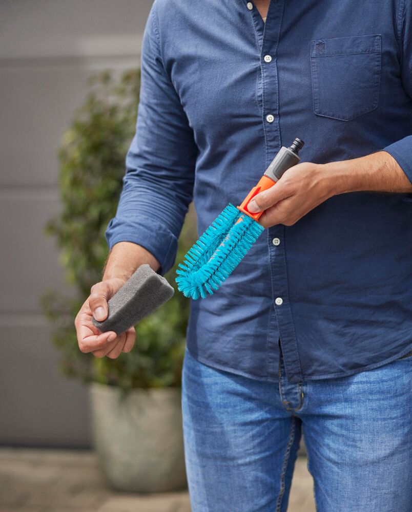 Pesuharja Gardena Cleansystem jalgrattale