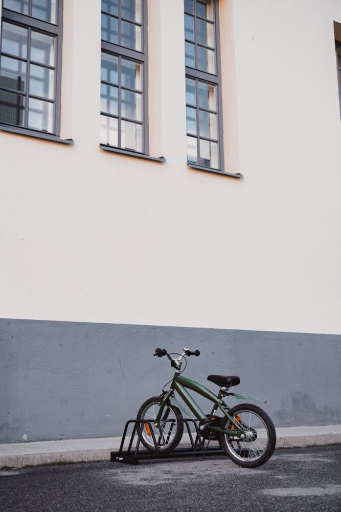 Rattahoidik Varax 153 3-kohaline must