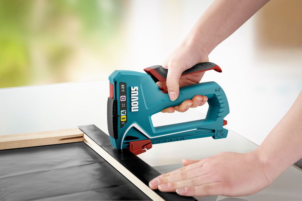 Klambripüstol Novus J-29