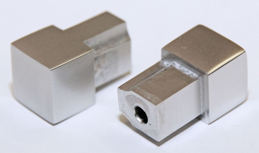 Plaadiliistu nurk Dione nelikant hõbedane 12 mm