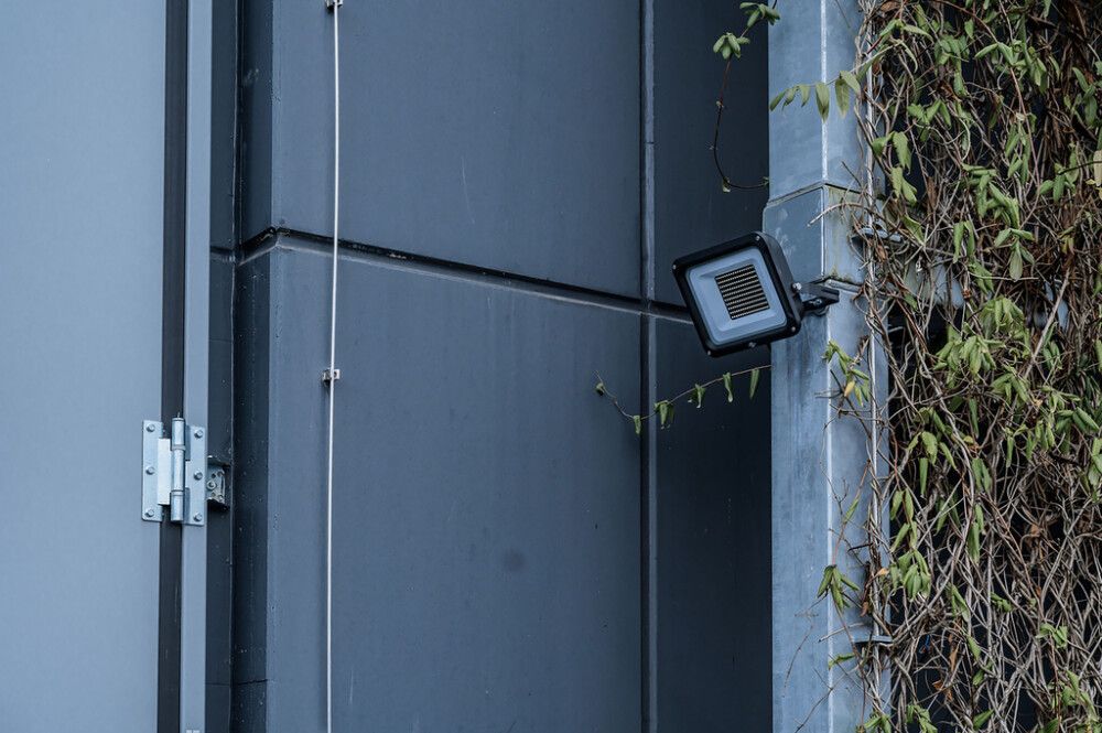 LED-valgusti Brennenstuhl Jaro 14060 must 100W