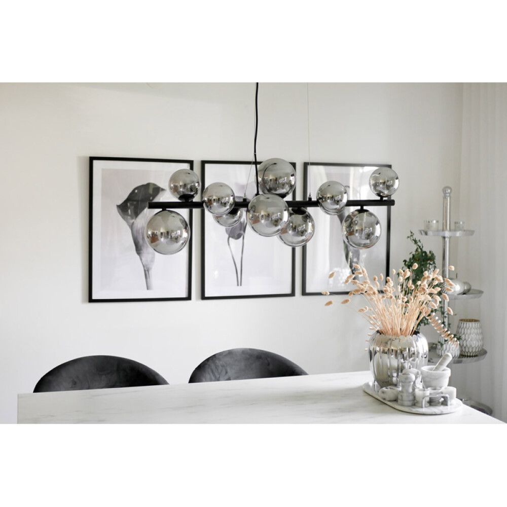 Rippvalgusti Aneta Molekyl Must