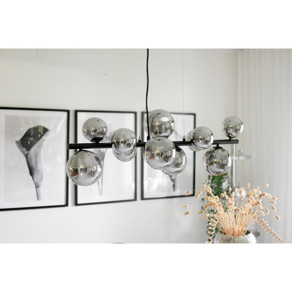 Rippvalgusti Aneta Molekyl Must