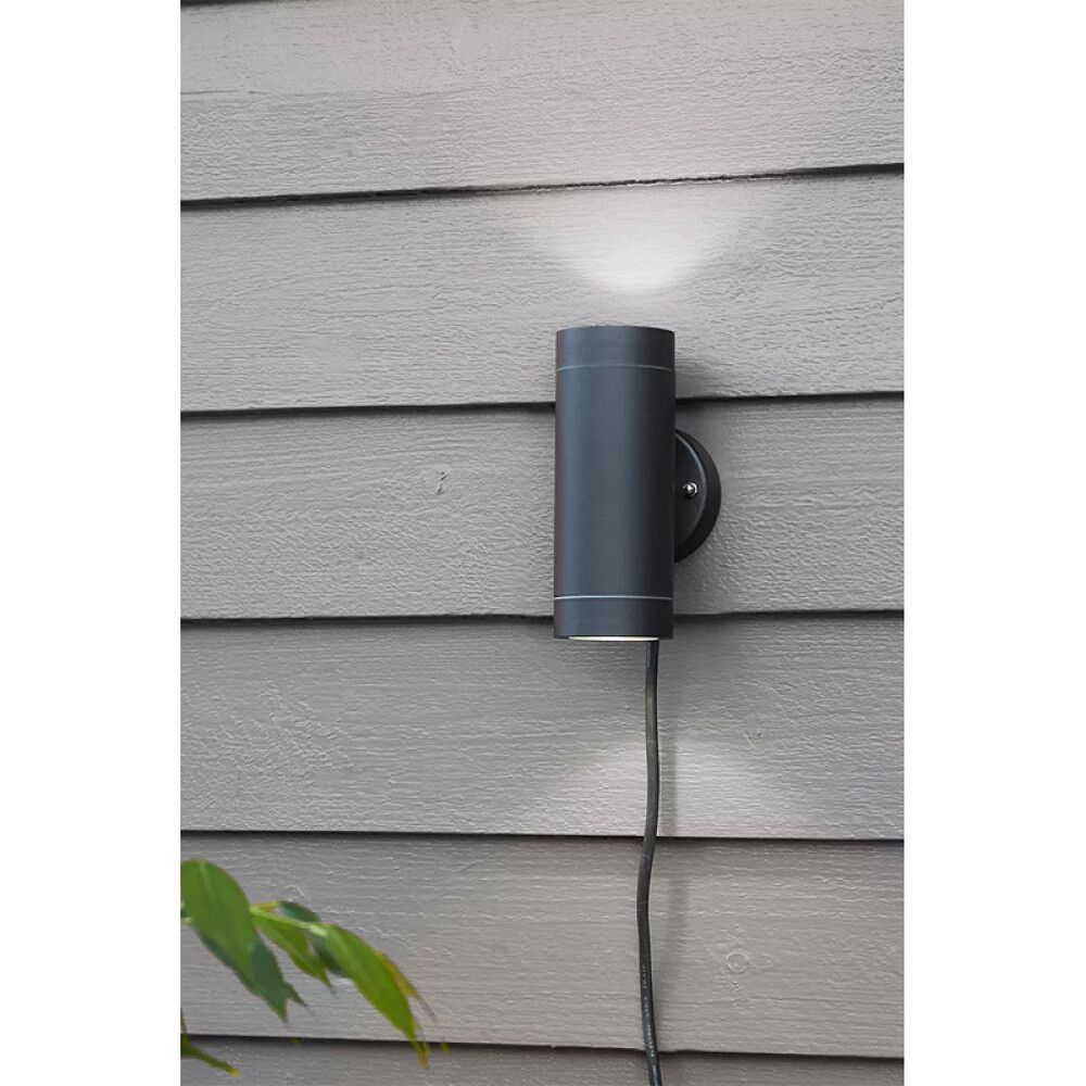 LED-välisvalgusti Markslöjd Garden 24 must