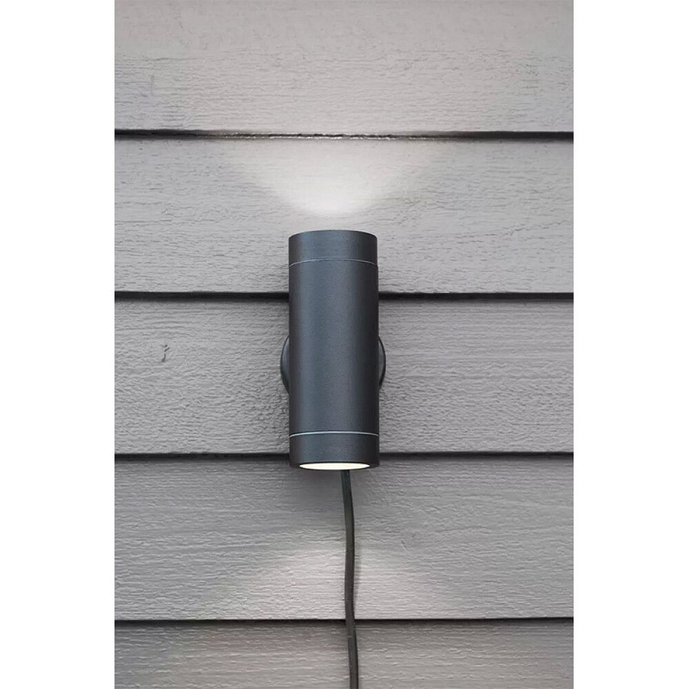 LED-välisvalgusti Markslöjd Garden 24 must