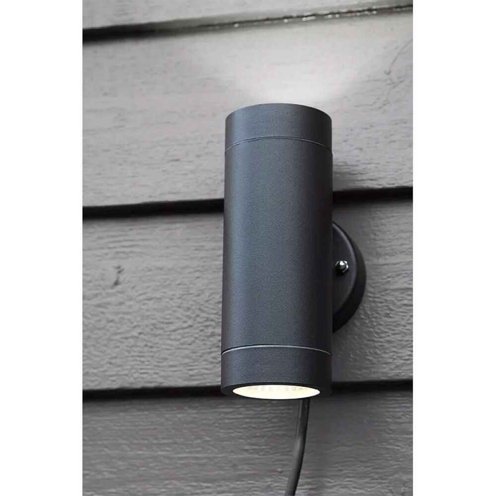 LED-välisvalgusti Markslöjd Garden 24 must