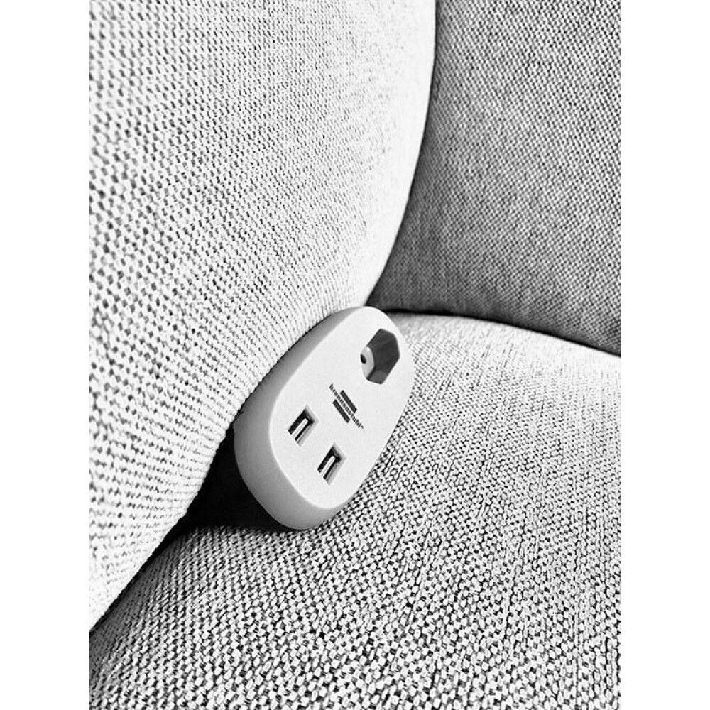 Pikendusjuhe Brennenstuhl® estilo 1 x Euro pistikupesa & 2 x USB