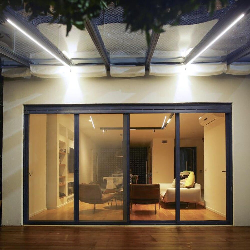 LED-valgusriba Palram-Canopia aiakuurile