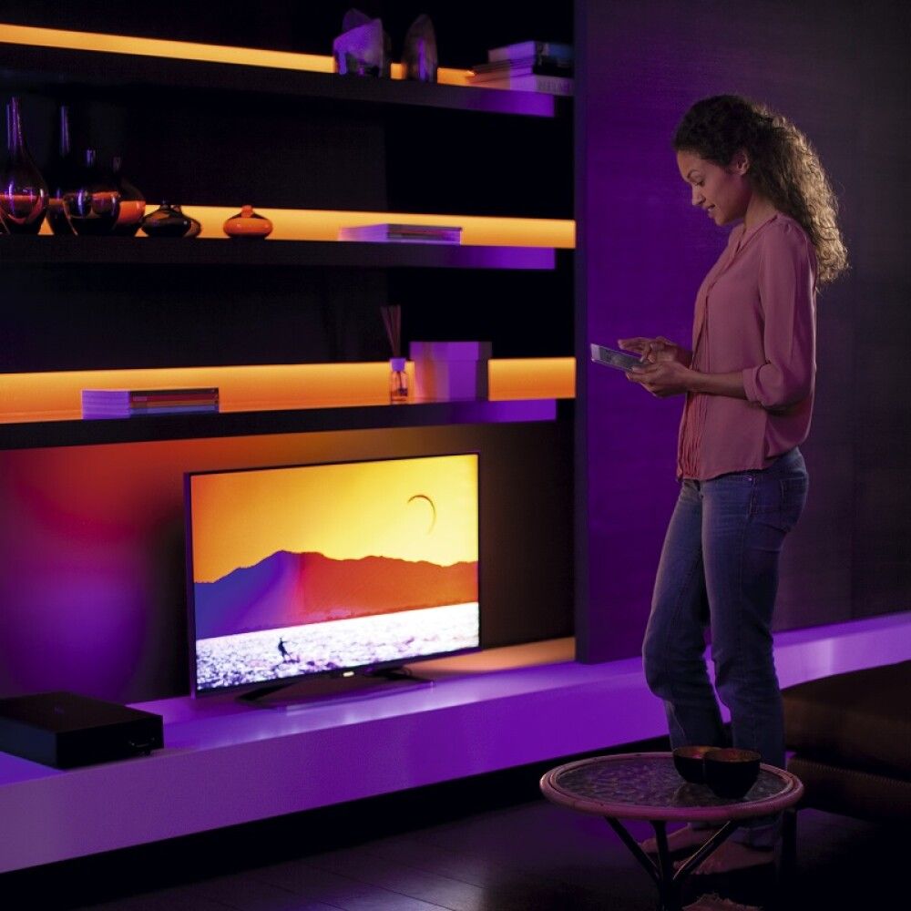 LED-valgusriba Philips Hue Lightstrip Plus V4 RGB pikendus 1 m