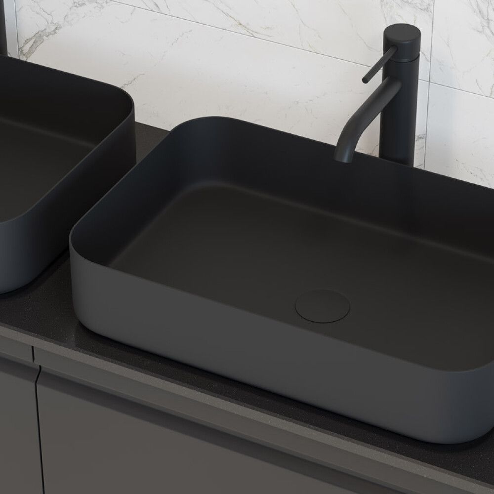 Valamu Camargue Skärgård Lindingö 52 x 34 cm matt must