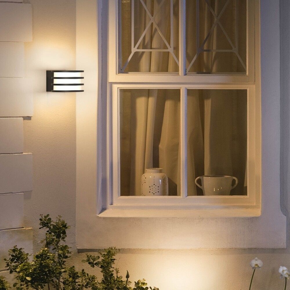 LED-välisvalgusti Philips Hue White Lucca