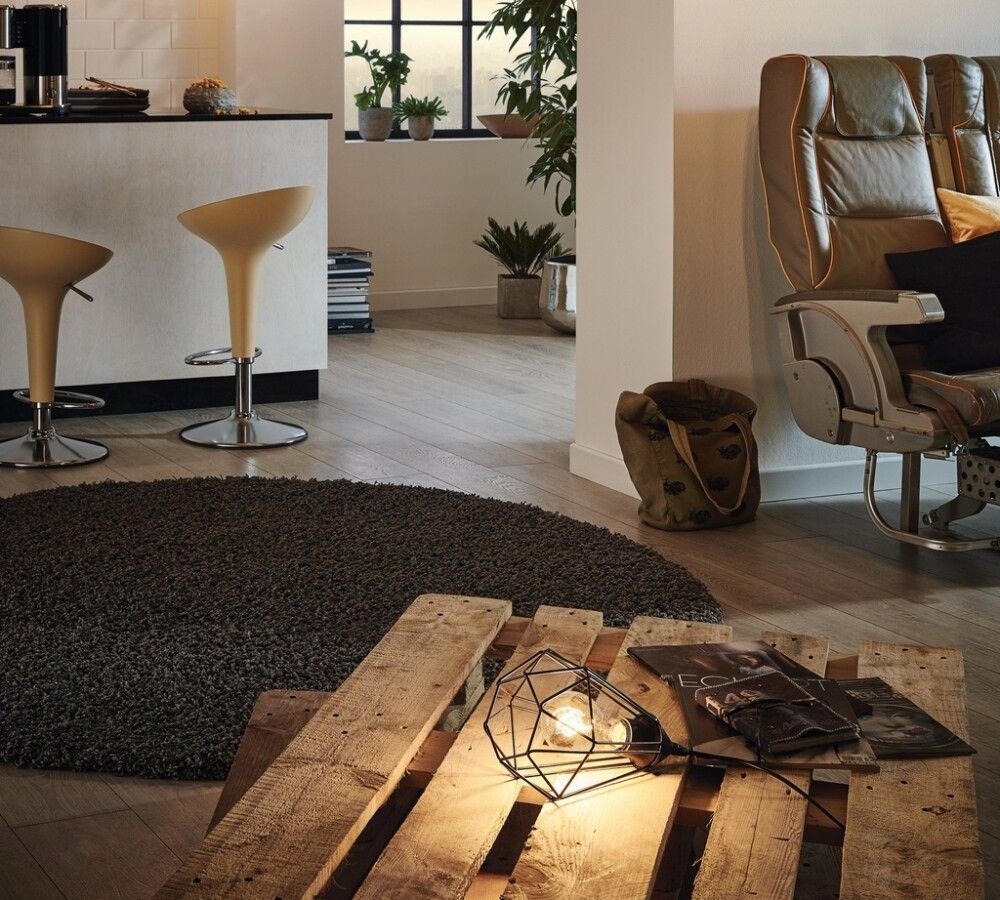 Lauavalgusti Eglo Tarbes, must