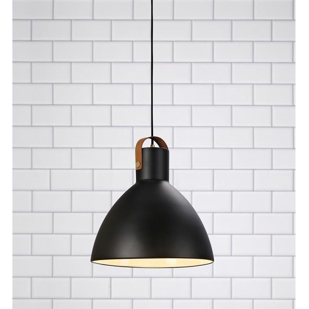 Rippvalgusti Eagle, must