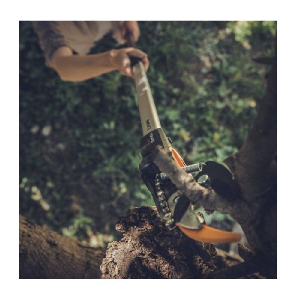 Oksalõikur Fiskars PowerGearX UPX82